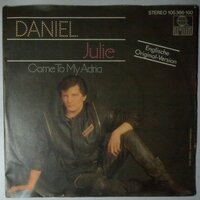 Daniel  - Julie - Single