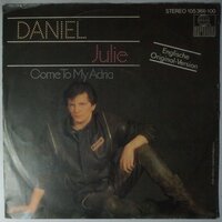 Daniel - Julie - Single